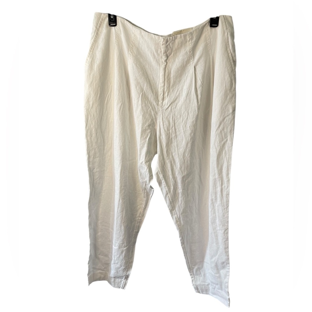A New Day Women's Tapered Leg Tailored‎ High Rise Pants white 17R